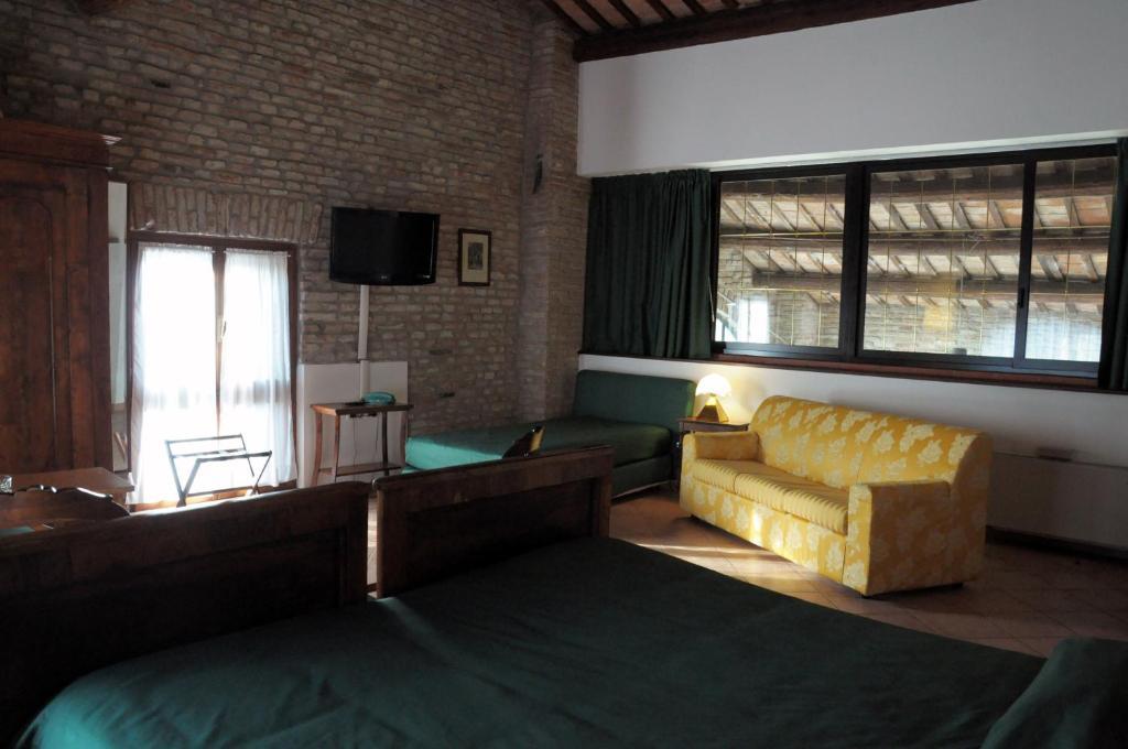 Agriturismo-R&B Corte Dei Gioghi 费拉拉 客房 照片