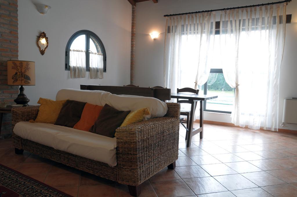 Agriturismo-R&B Corte Dei Gioghi 费拉拉 外观 照片