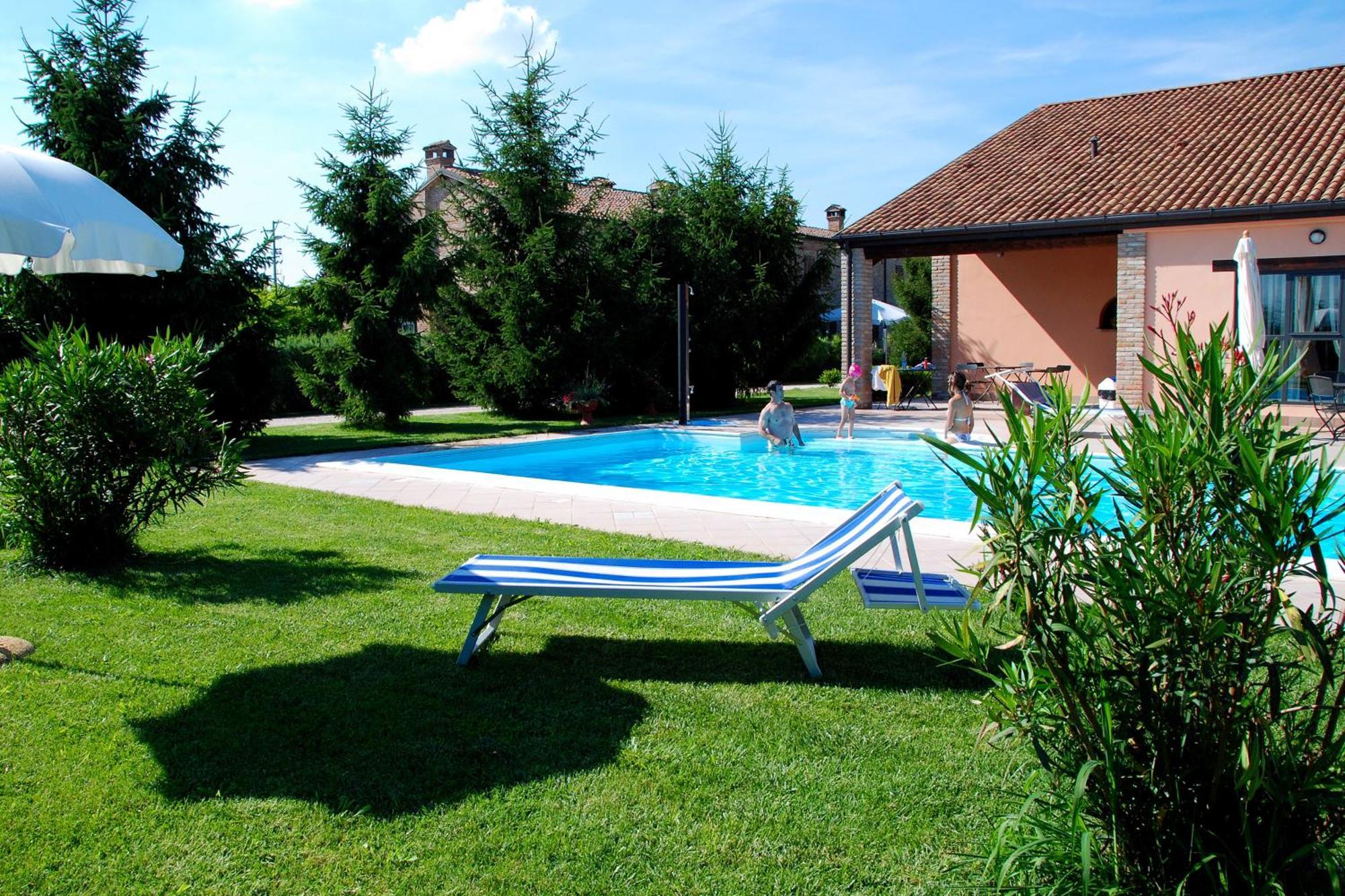 Agriturismo-R&B Corte Dei Gioghi 费拉拉 外观 照片