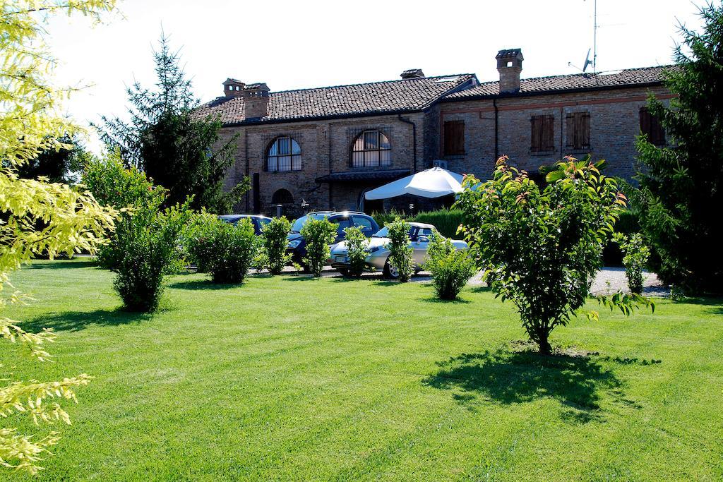 Agriturismo-R&B Corte Dei Gioghi 费拉拉 外观 照片