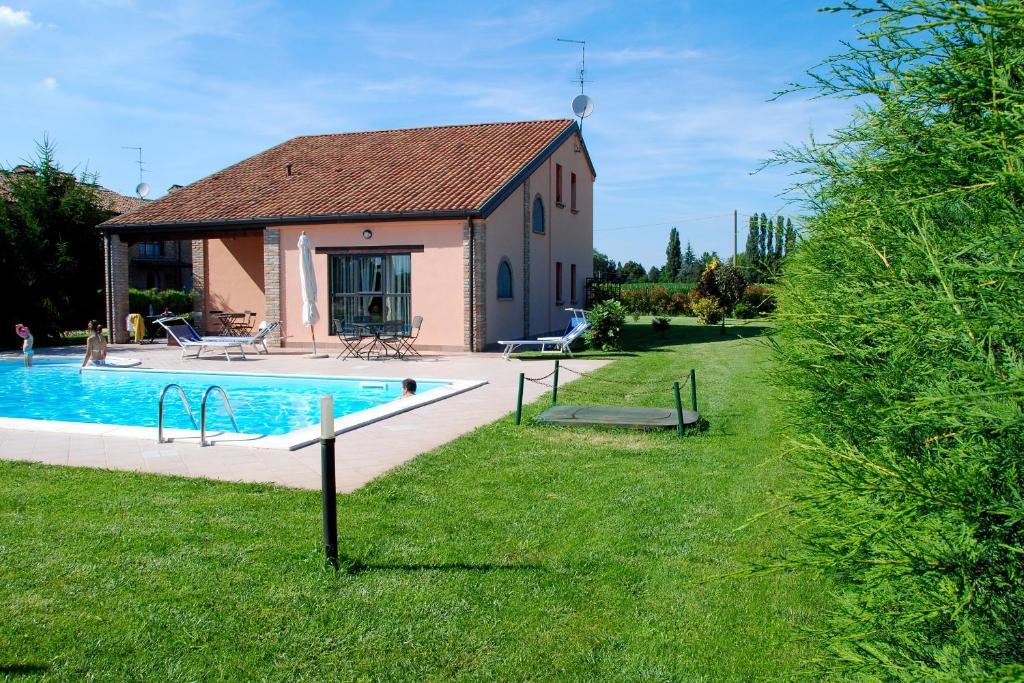 Agriturismo-R&B Corte Dei Gioghi 费拉拉 外观 照片
